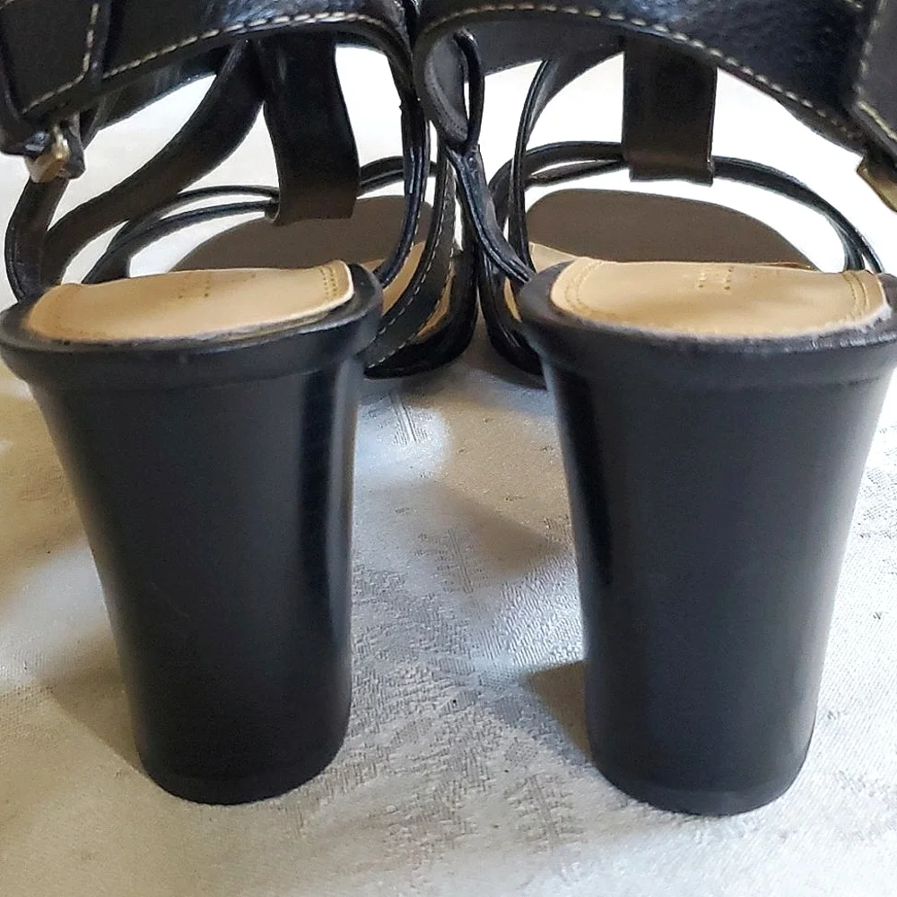 Liz Claiborne Kelly Flex Leather Upper Strappy Buckle Heels Women's Size 10M - Picture 9 of 12